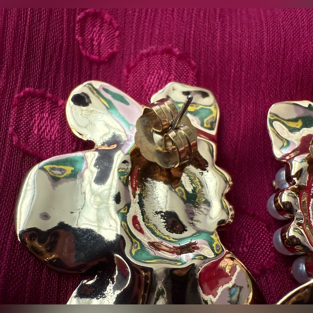 Brianna Cannon Gold Floral Earrings - Picture 6 of 7